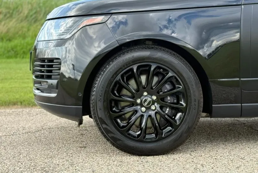 2020 Land Rover Range Rover HSE photo 1