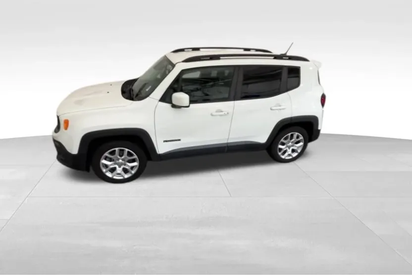 2017 Jeep Renegade Latitude North Edition photo 1