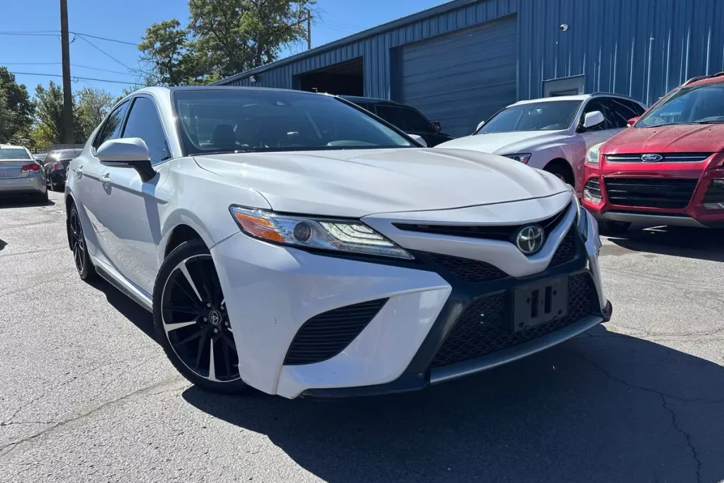 2020 Toyota Camry XSE photo 1