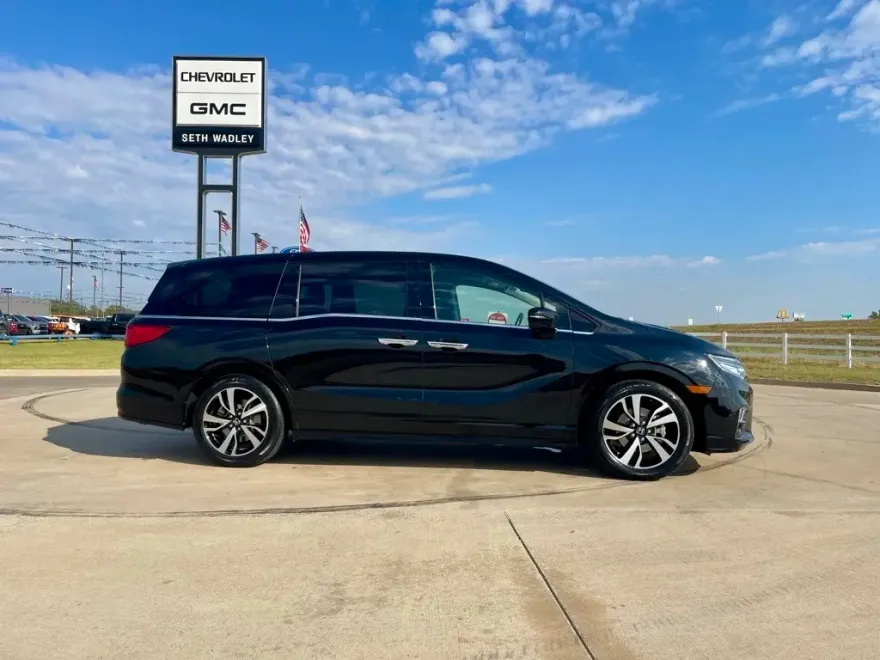 2018 Honda Odyssey Elite photo 1