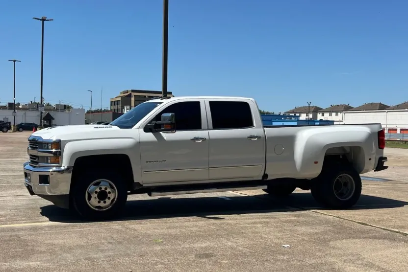 2019 Chevrolet Silverado 3500HD LTZ photo 1