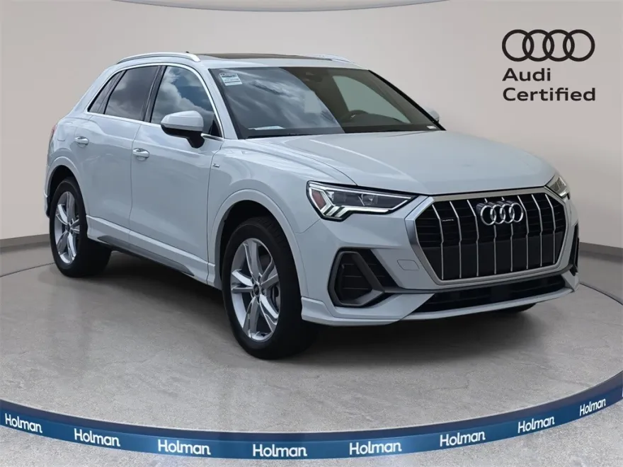 2024 Audi Q3 S line Premium Plus photo 1