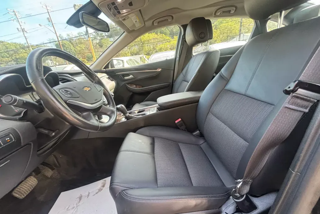 2014 Chevrolet Impala 1LT photo 1