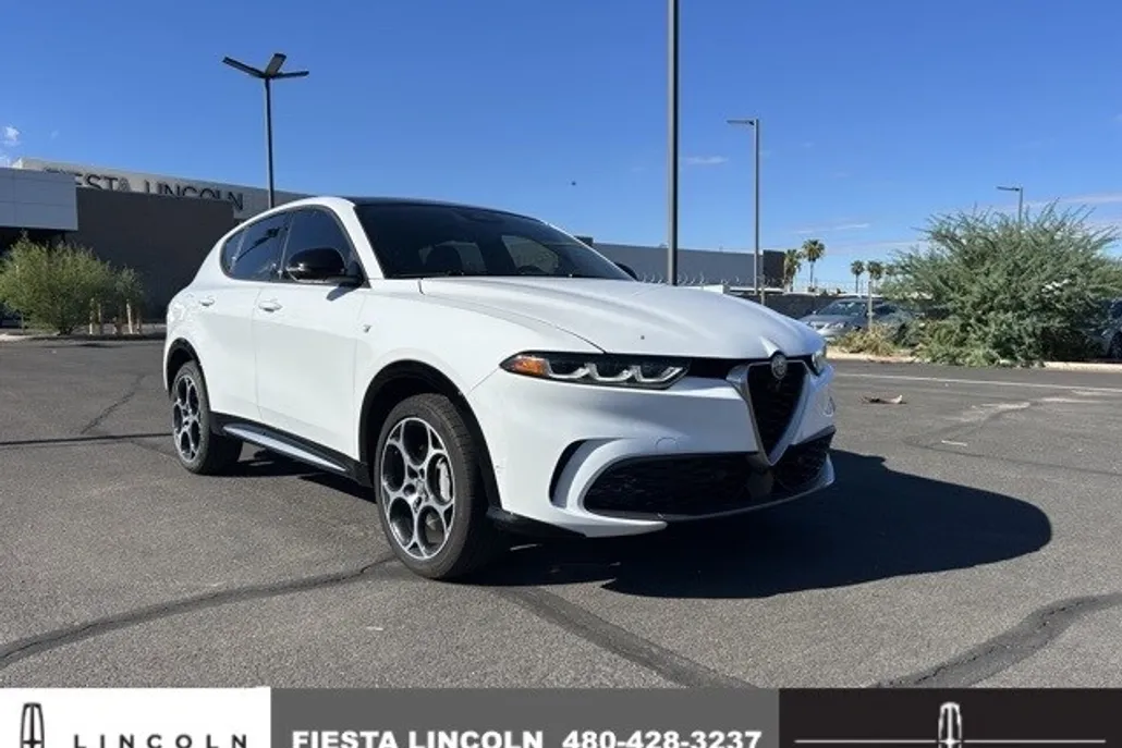 2024 Alfa Romeo Tonale Ti photo 1