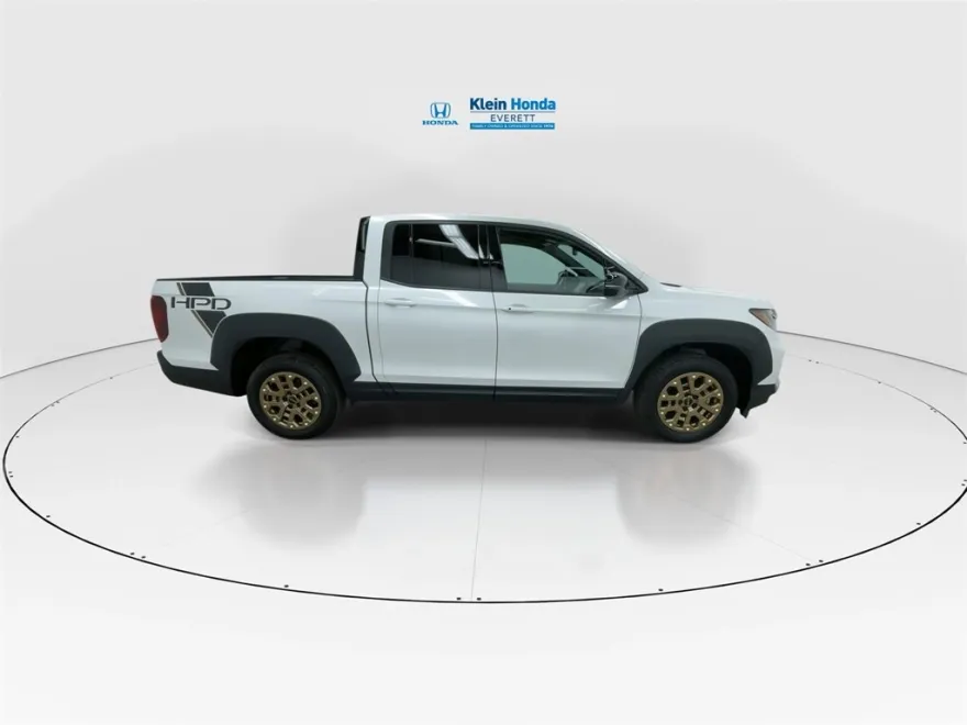 2022 Honda Ridgeline Black Edition photo 1