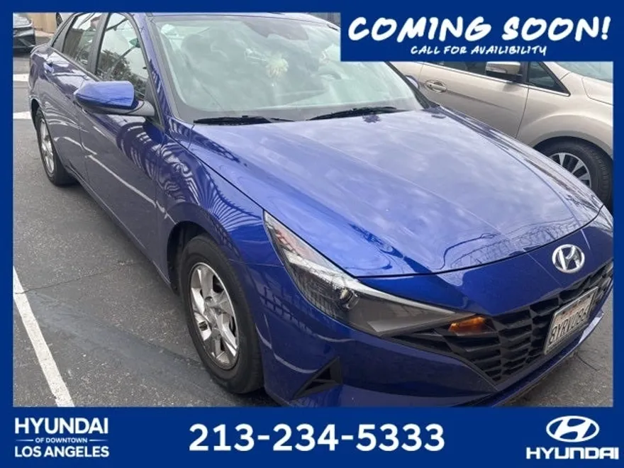 2022 Hyundai Elantra SE photo 1