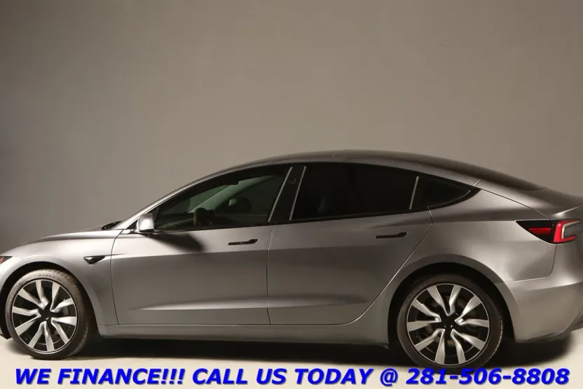 2024 Tesla Model 3 Long Range photo 1