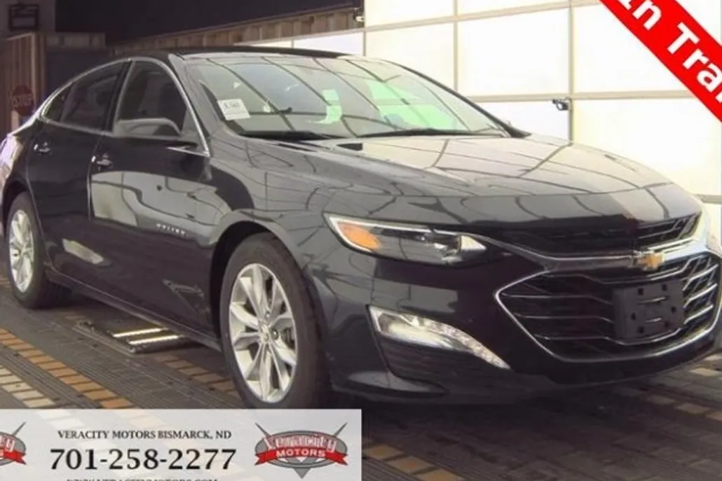 2023 Chevrolet Malibu 1LT photo 1