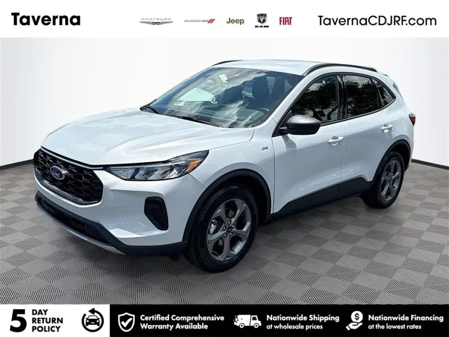 2025 Ford Escape ST-Line photo 1