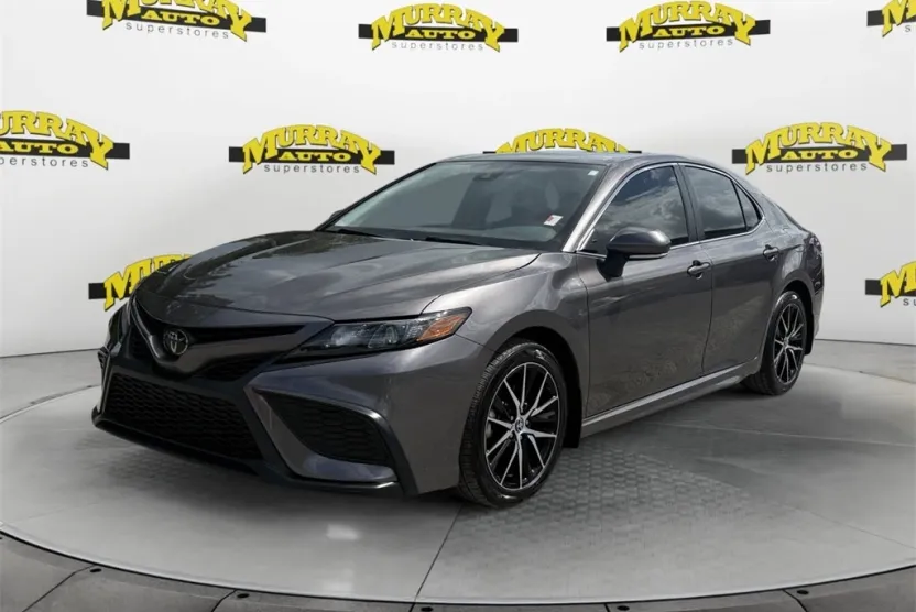 2024 Toyota Camry SE photo 1