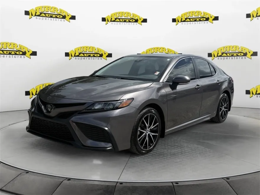 2024 Toyota Camry SE photo 1