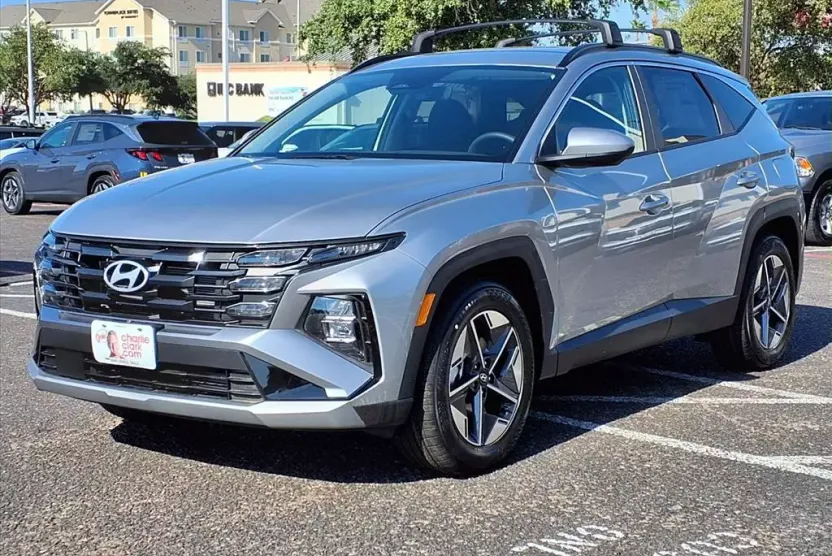 2026 Hyundai Tucson SEL photo 1