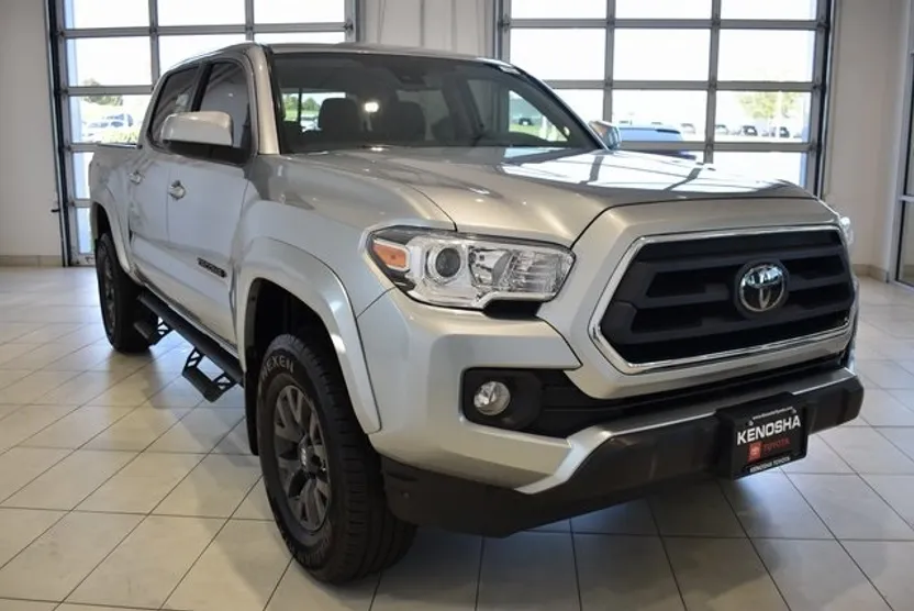 2023 Toyota Tacoma SR5 photo 1
