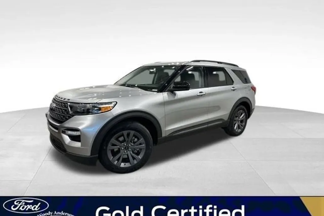 2022 Ford Explorer XLT photo 1