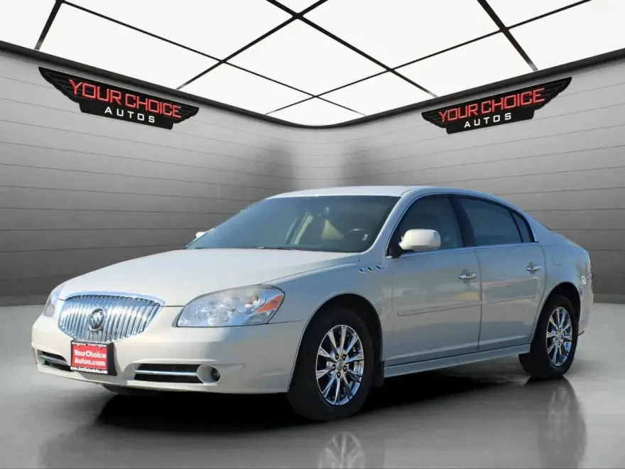 2010 Buick Lucerne CXL photo 1