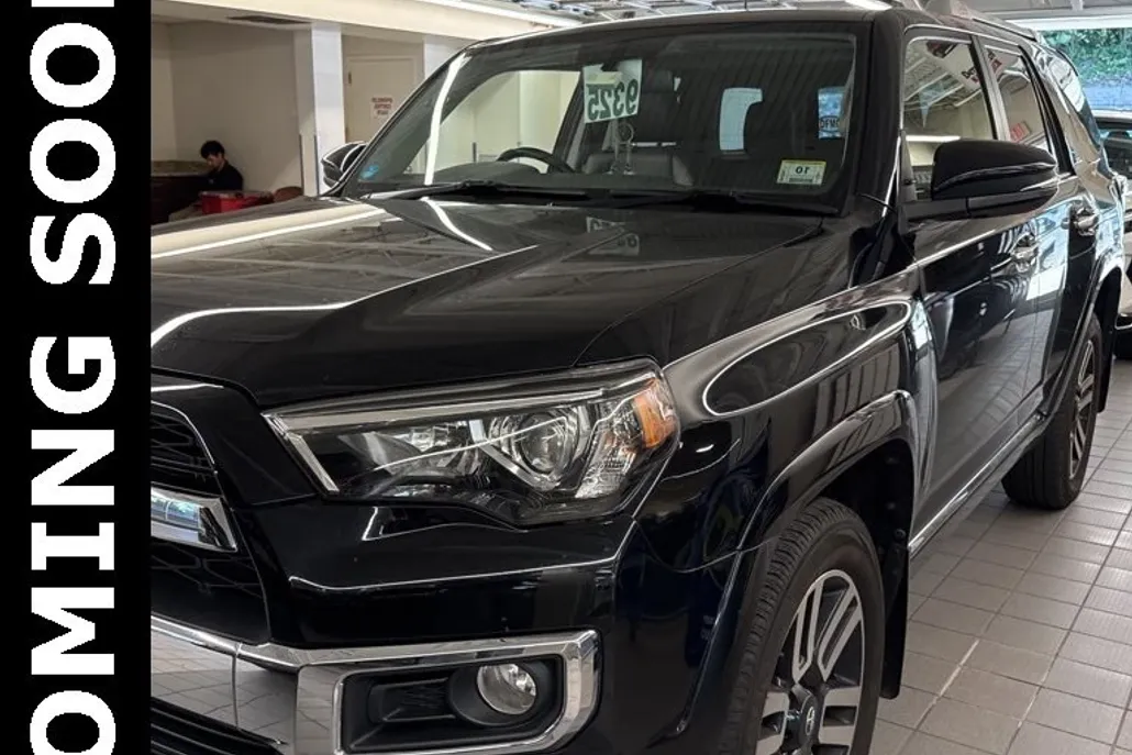 2018 Toyota 4Runner Limited photo 1