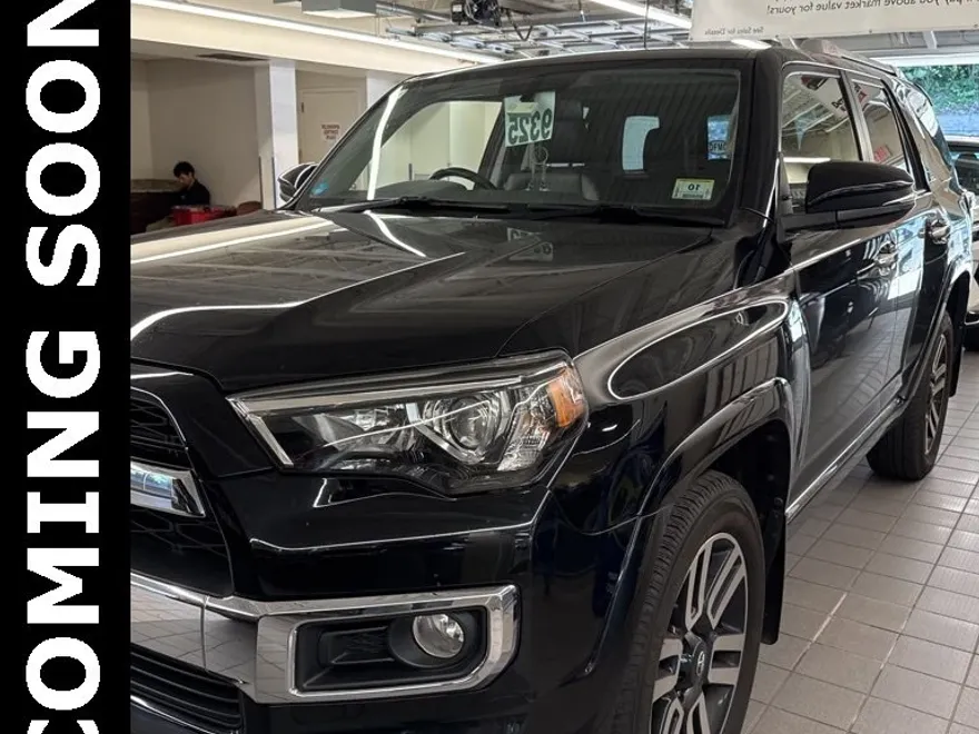 2018 Toyota 4Runner Limited photo 1