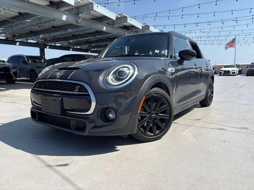 2020 Mini Cooper 4 Door Hardtop S photo 1