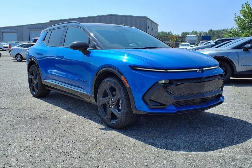 2025 Chevrolet Equinox EV 3RS photo 1