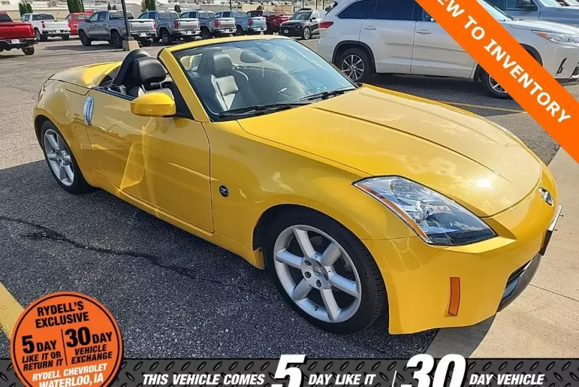 2005 Nissan 350Z Touring photo 1