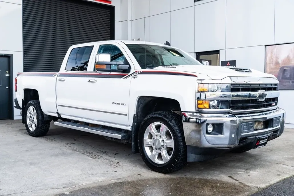 2018 Chevrolet Silverado 2500HD LTZ photo 1