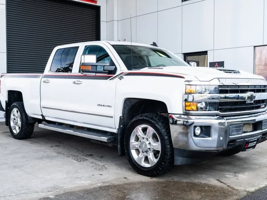 2018 Chevrolet Silverado 2500HD LTZ photo 1