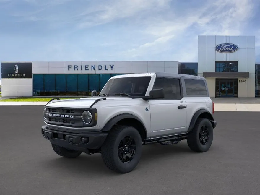 2023 Ford Bronco Black Diamond photo 1