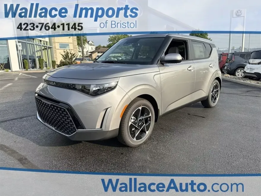 2025 Kia Soul EX photo 1