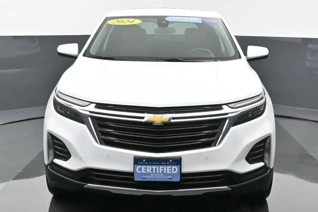 2024 Chevrolet Equinox LT photo 1