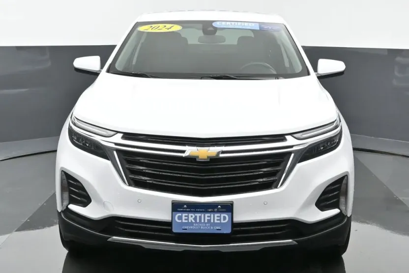 2024 Chevrolet Equinox LT photo 1