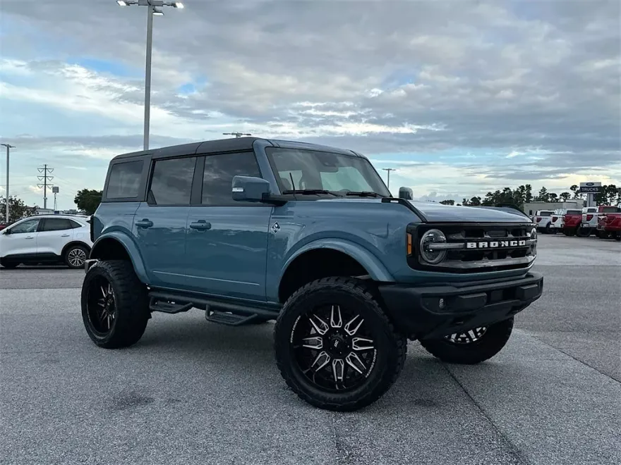 2023 Ford Bronco Base Big Bend Black Diamond Outer Banks Badlands Wildtrak Everglades photo 1