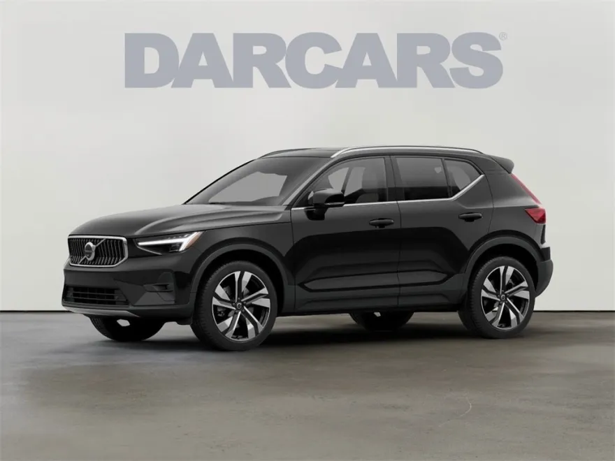 2024 Volvo XC40 Plus photo 1