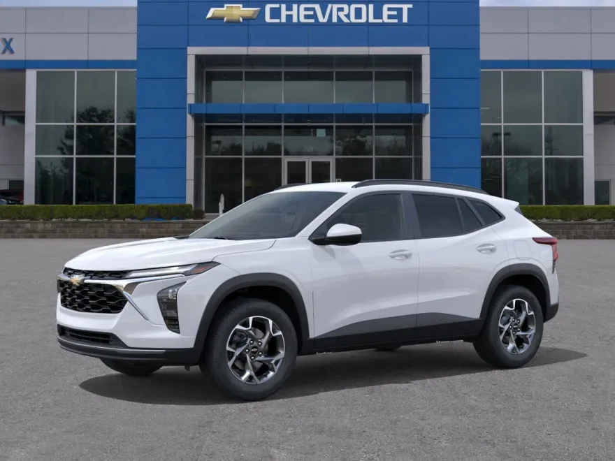 2025 Chevrolet Trax LT photo 1