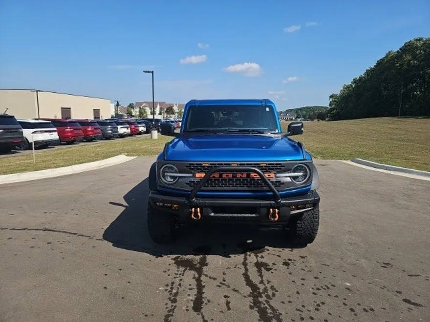 2023 Ford Bronco Badlands photo 1