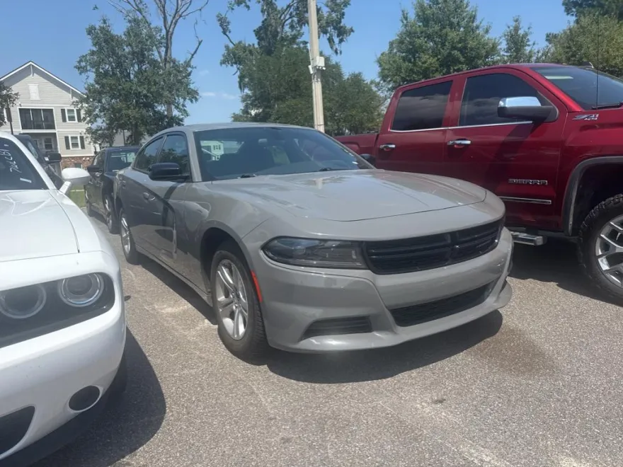 2023 Dodge Charger SXT photo 1