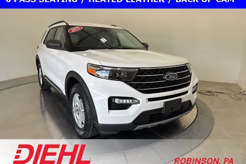 2022 Ford Explorer XLT photo 1
