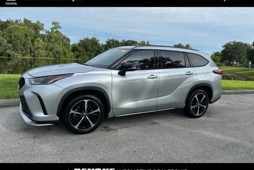 2022 Toyota Highlander XSE photo 1
