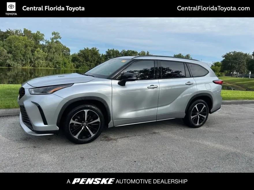 2022 Toyota Highlander XSE photo 1