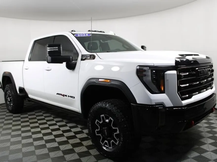 2024 Gmc Sierra HD AT4X photo 1
