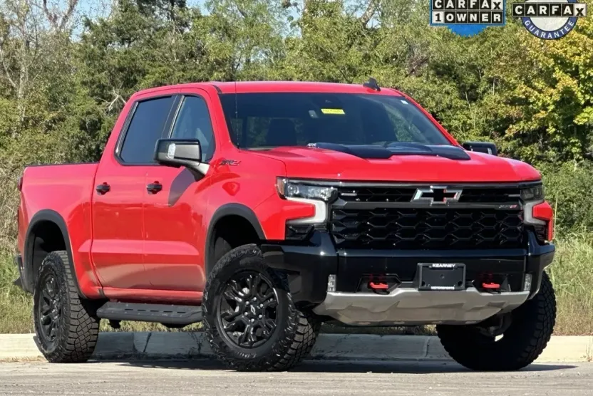 2024 Chevrolet Silverado 1500 ZR2 photo 1