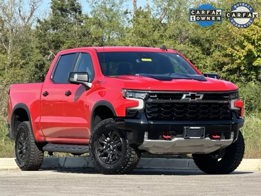 2024 Chevrolet Silverado 1500 ZR2 photo 1