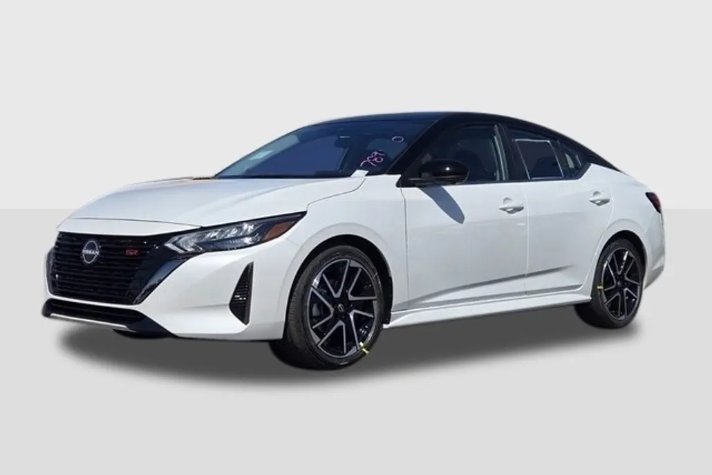 2025 Nissan Sentra SR photo 1