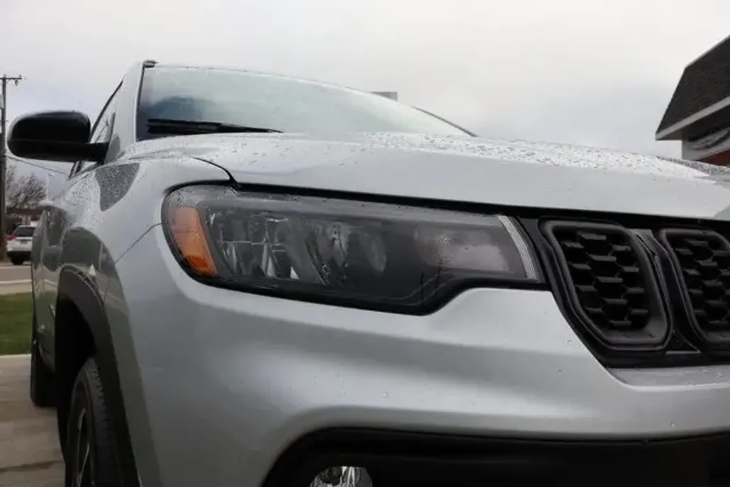 2025 Jeep Compass Latitude photo 1