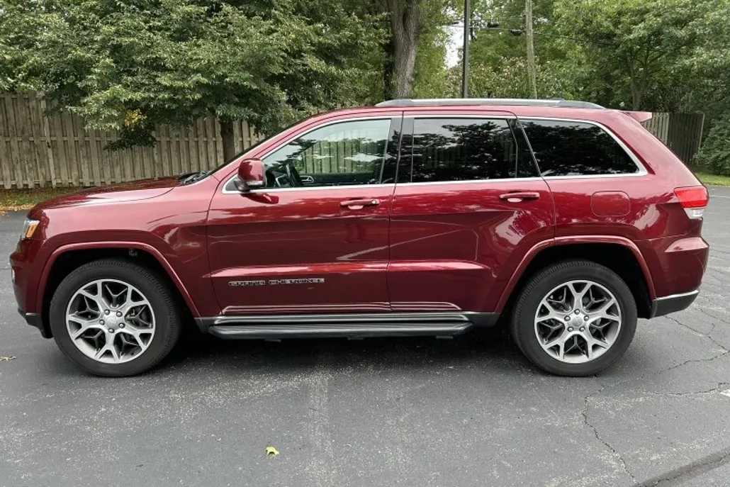 2018 Jeep Grand Cherokee Sterling Edition photo 1