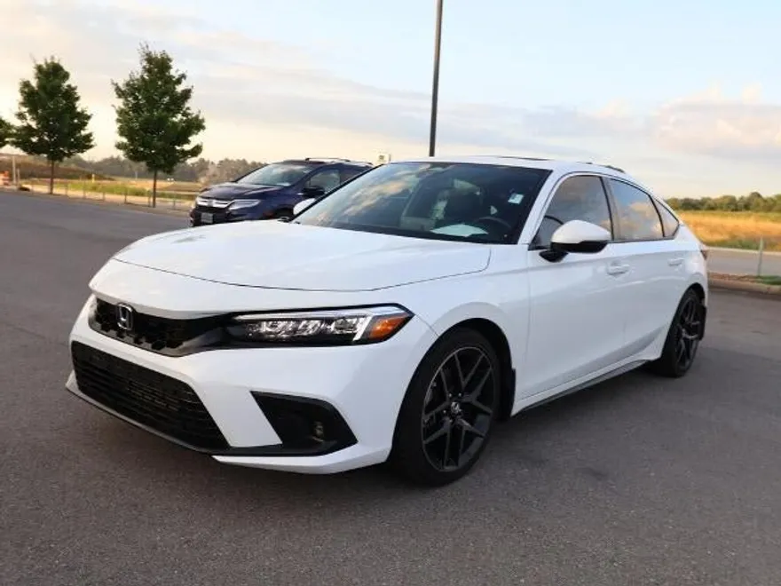2022 Honda Civic Hatchback Sport Touring photo 1
