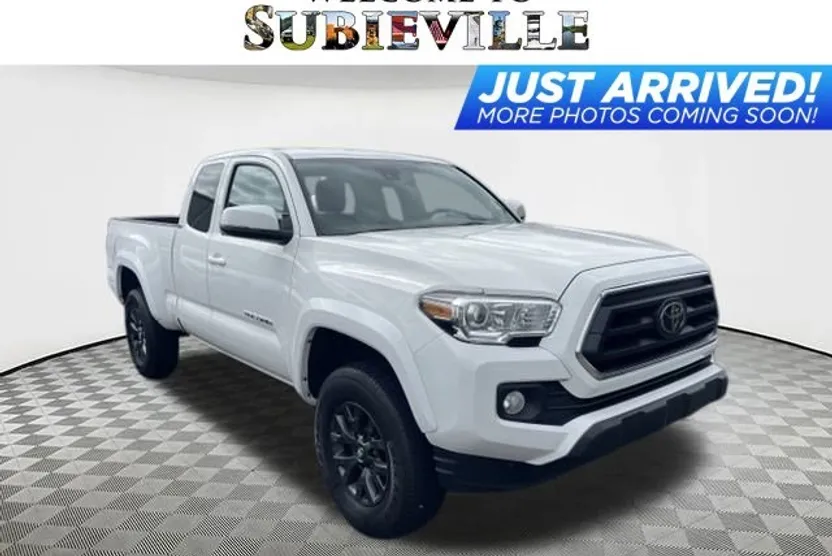 2022 Toyota Tacoma SR5 Access Cab V6 photo 1