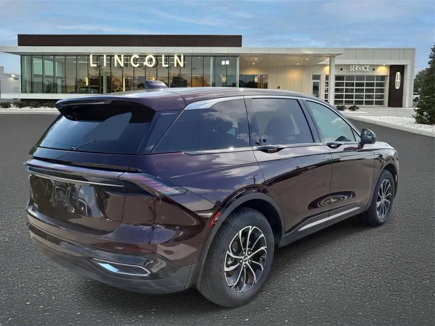 2025 Lincoln Nautilus Premiere photo 1