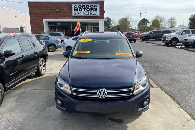 2015 Volkswagen Tiguan SE photo 1