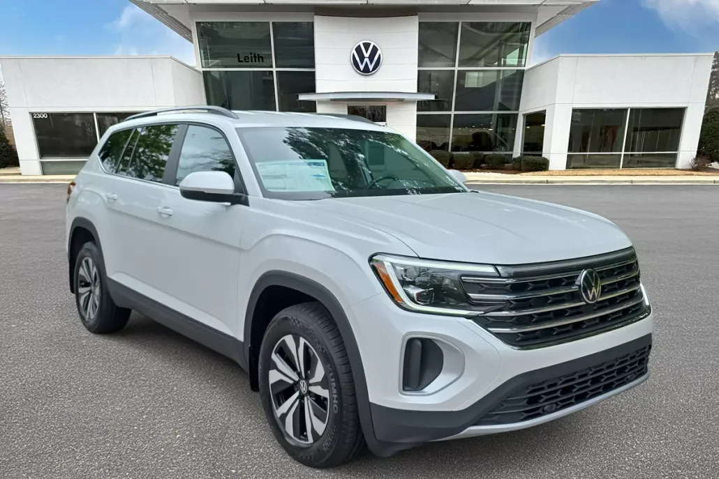 2026 Volkswagen Atlas SE photo 1
