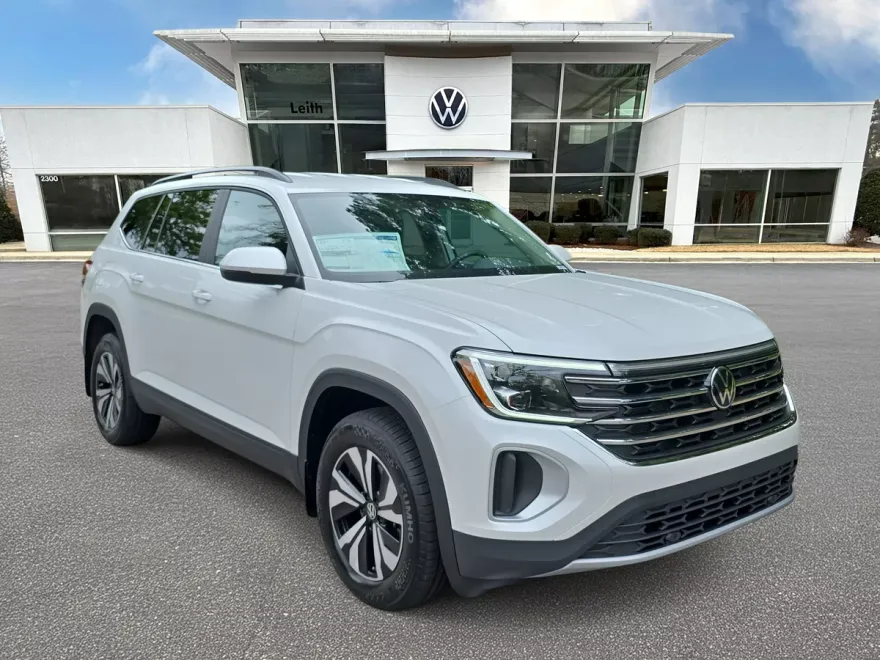 2026 Volkswagen Atlas SE photo 1